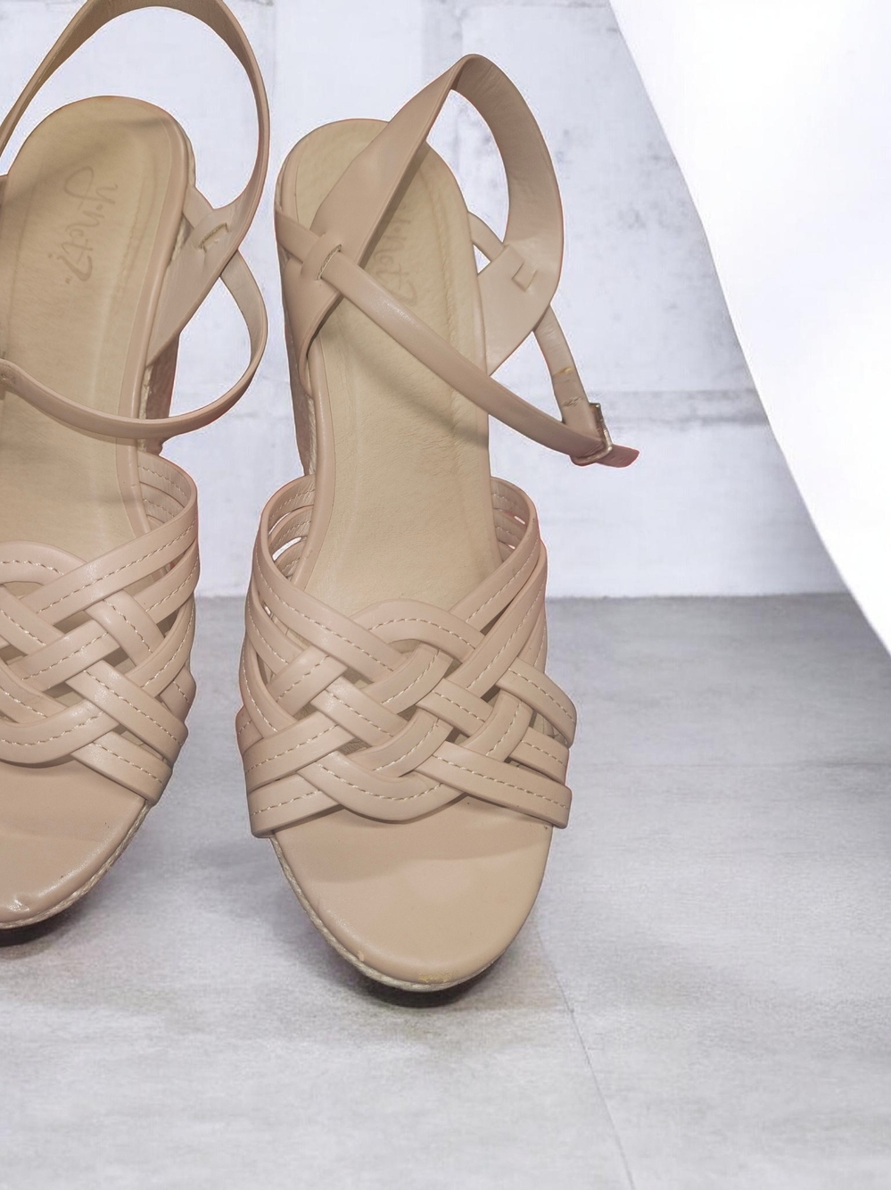 Women's Neutral Tan Woven Strap Sandals - Comfortable Summer Heels